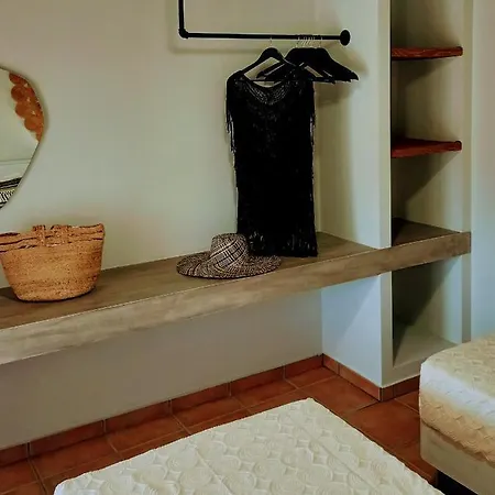 Alexander Apartment *